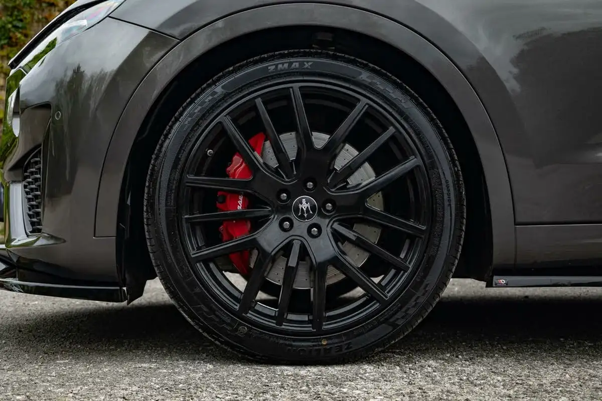 2021-maserati-levante-20-gt-big-33