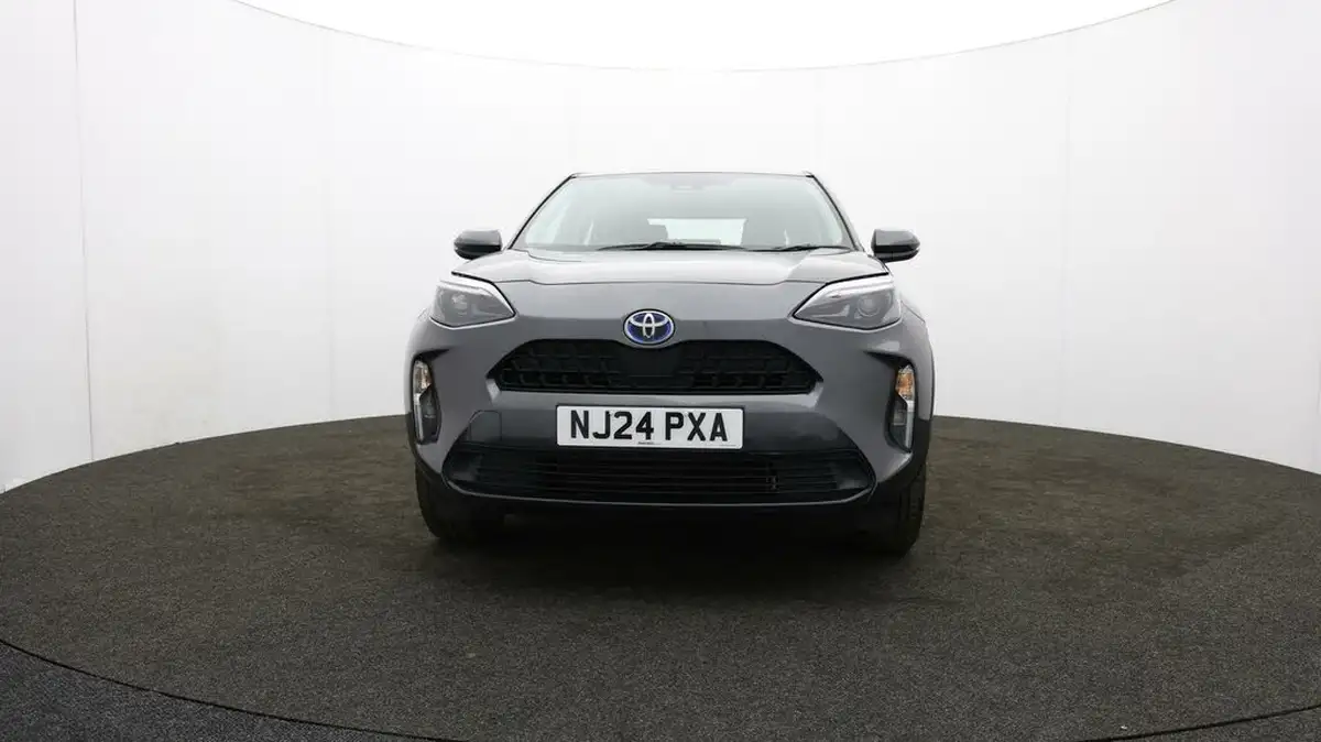 2024-toyota-yaris-cross-15-vvt-i-icon-big-47