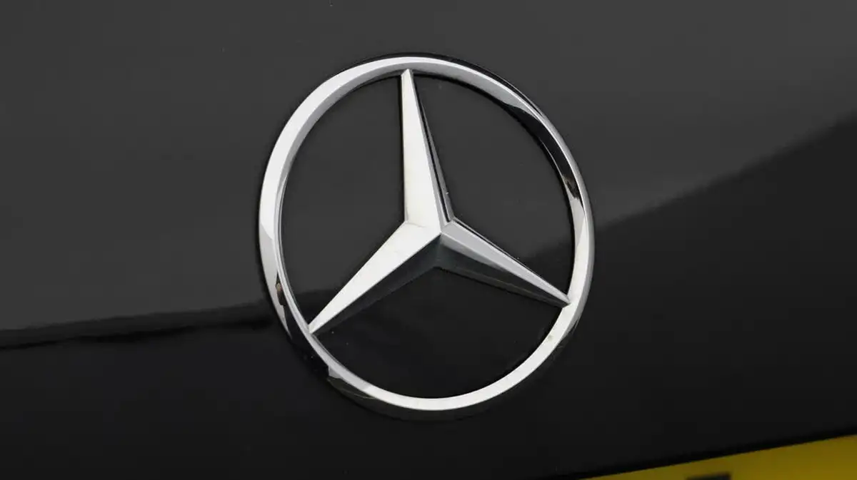 2020-mercedes-benz-a-class-13-a180-amg-line-executive-hatchback-5d-7g-dct-big-19