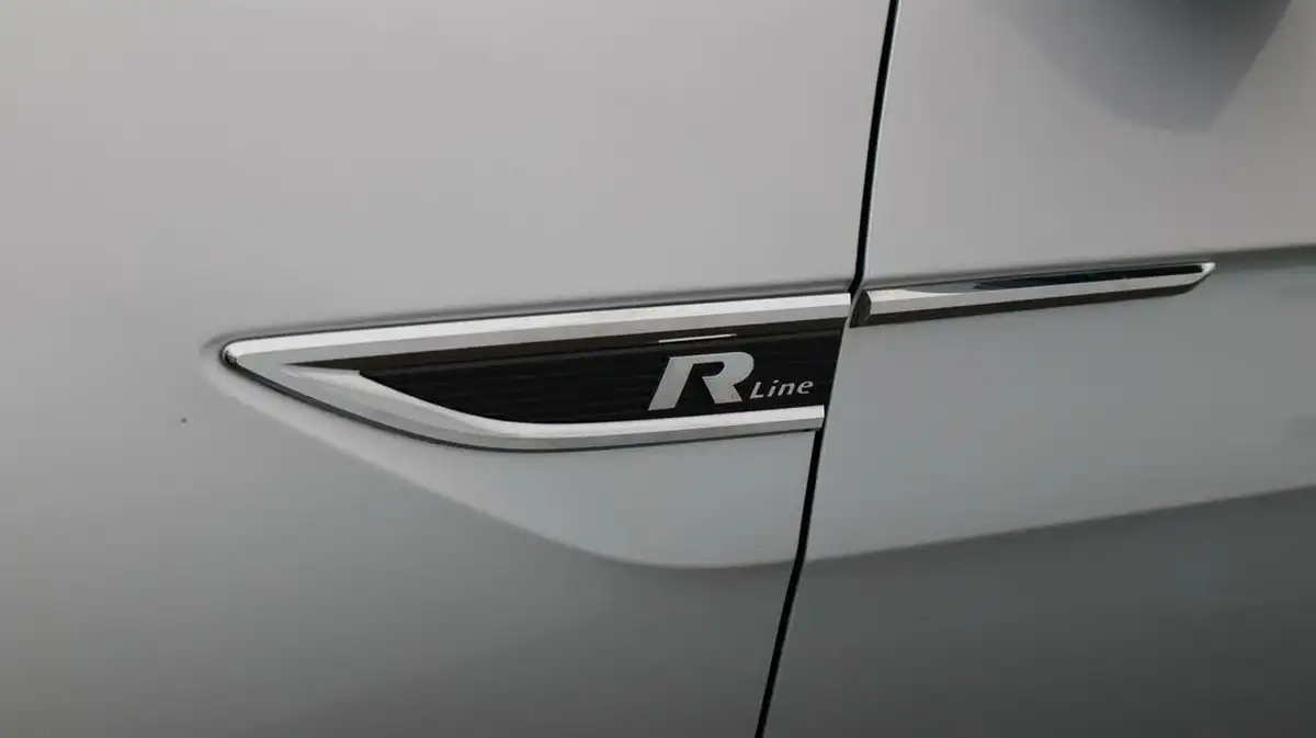 2021-volkswagen-t-cross-15-tsi-r-line-big-20