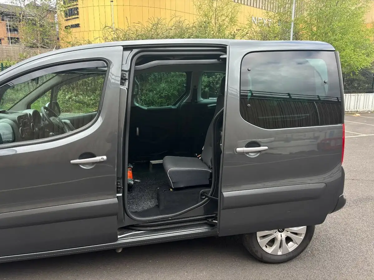 2016-citroen-berlingo-16bluehdi-multispace-feel-edition-100ps-big-17