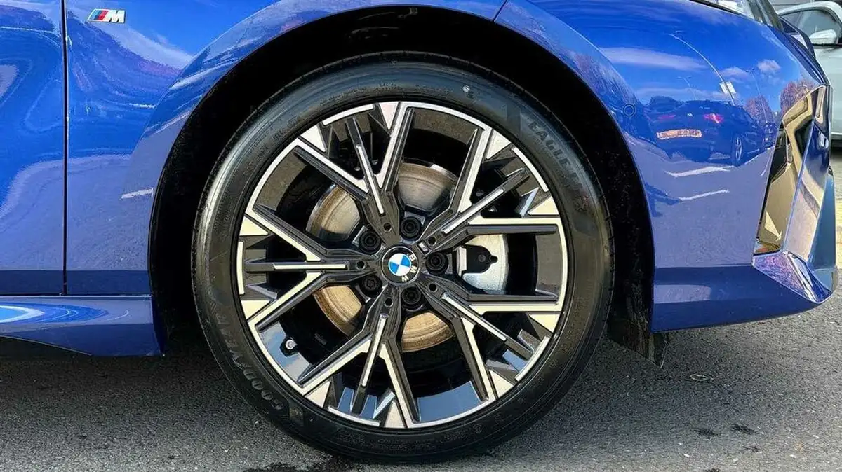 2024-bmw-1-series-15-120-m-sport-big-14