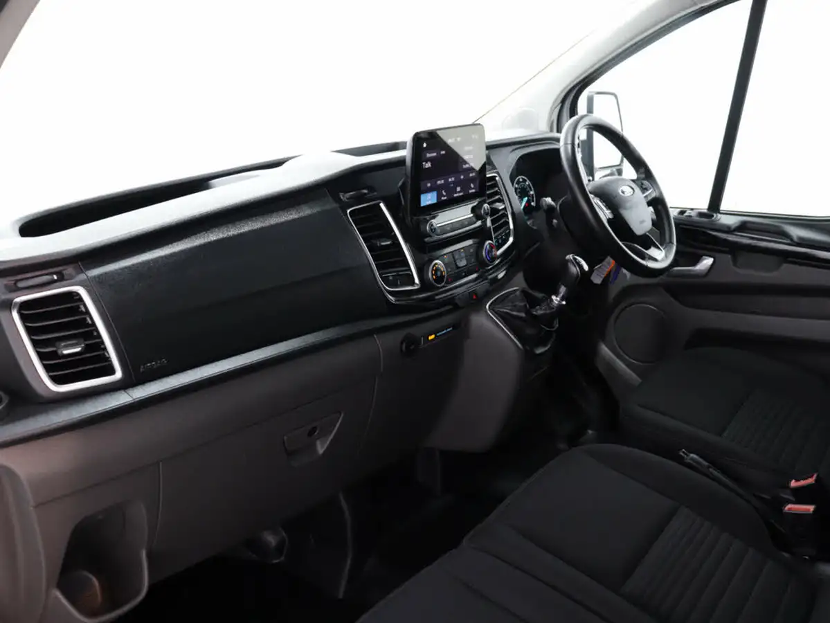 2022-ford-transit-custom-20tdci-300-l1h1-limited-130pseu6d-panel-van-big-36