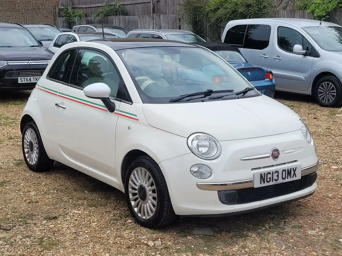 2013-fiat-500-12-lounge-big-3