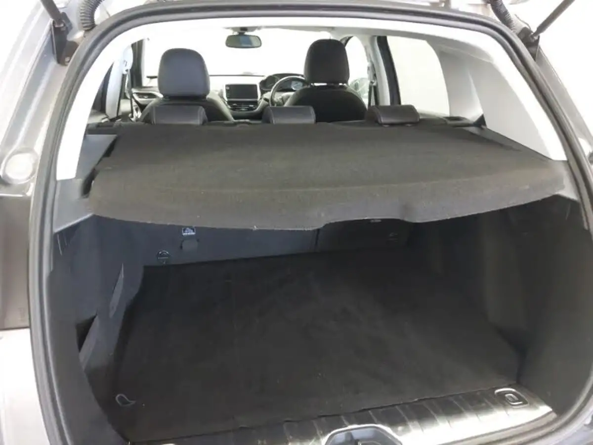 2018-peugeot-2008-suv-12-puretech-allure-130bhp-ss-big-7