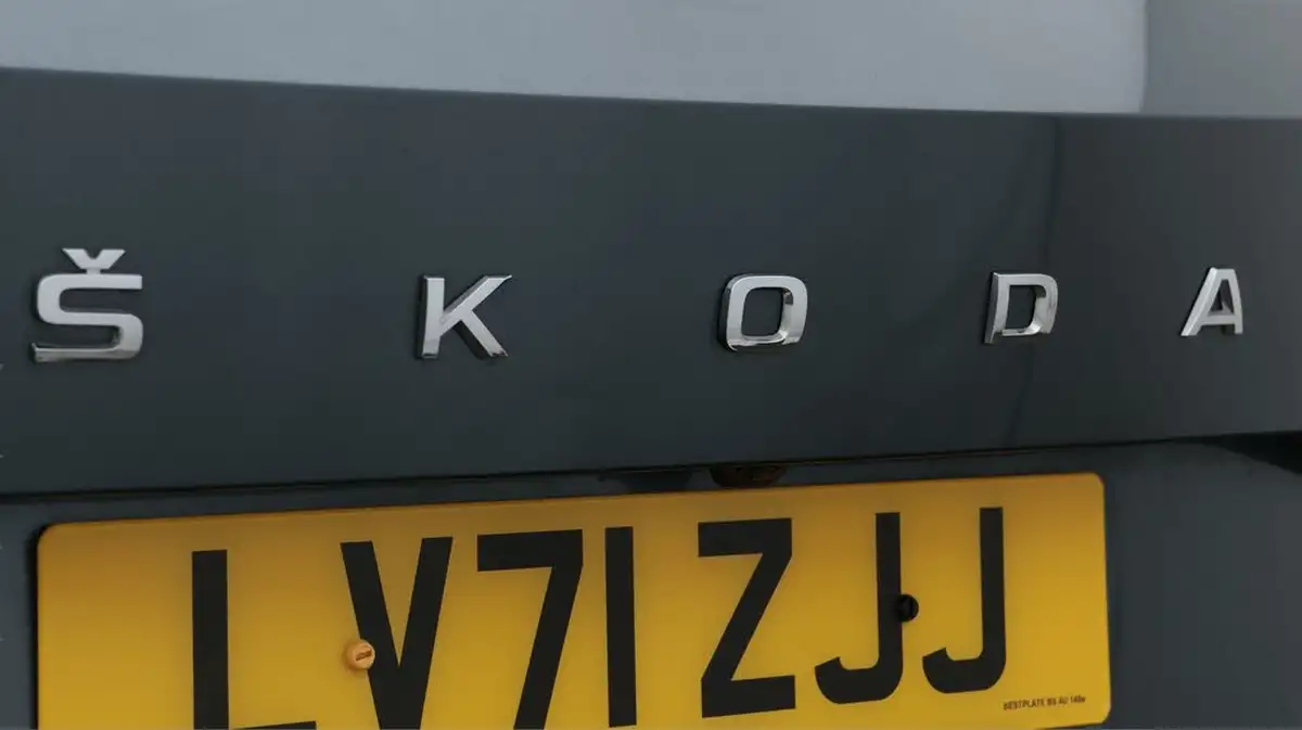 2021-skoda-karoq-15-tsi-se-l-dsg-big-21