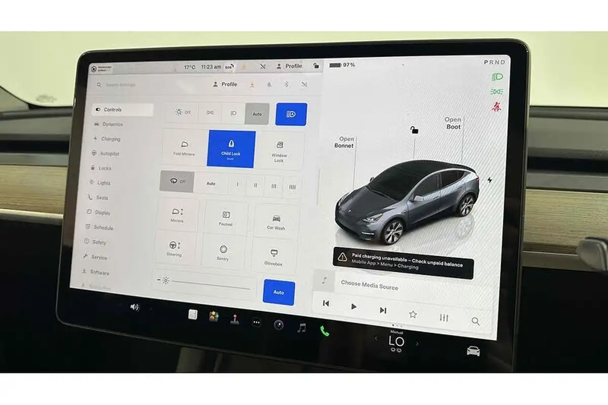 2023-tesla-model-y-e-rwd-big-39