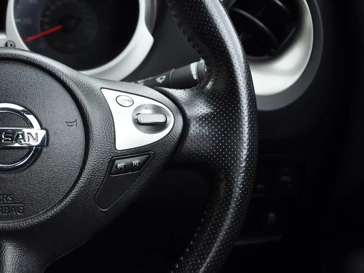 2013-nissan-juke-16-acenta-premium-big-19