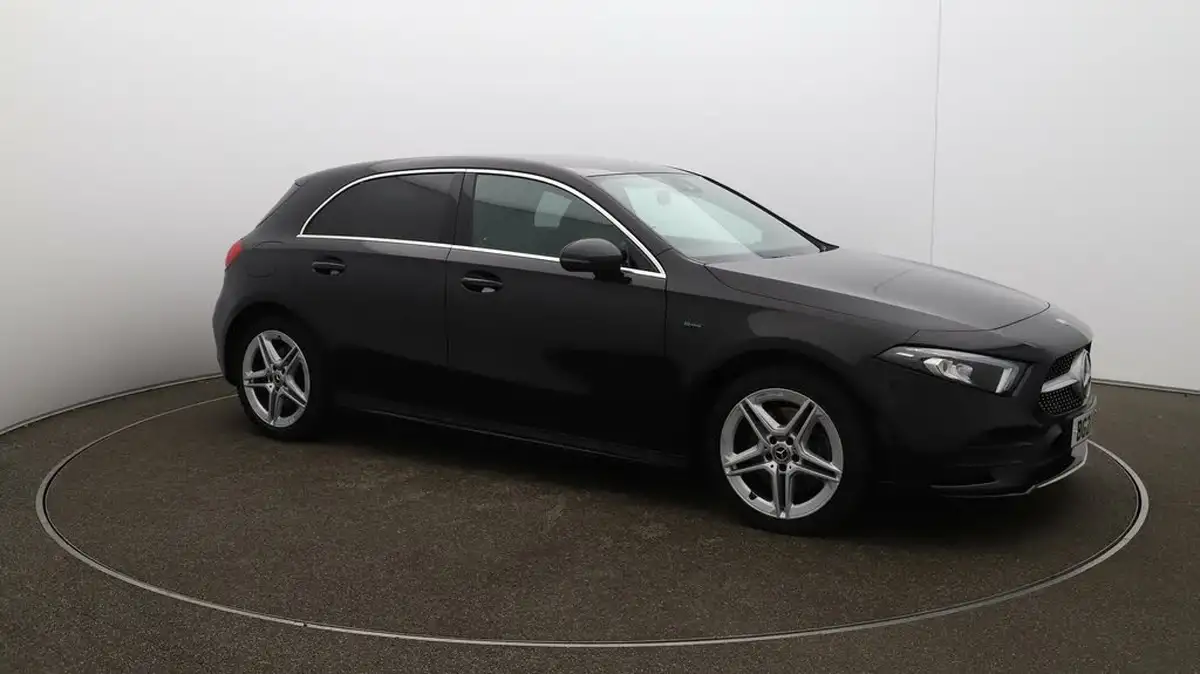 2021-mercedes-benz-a-class-13-a250e-amg-line-hatchback-5d-big-38