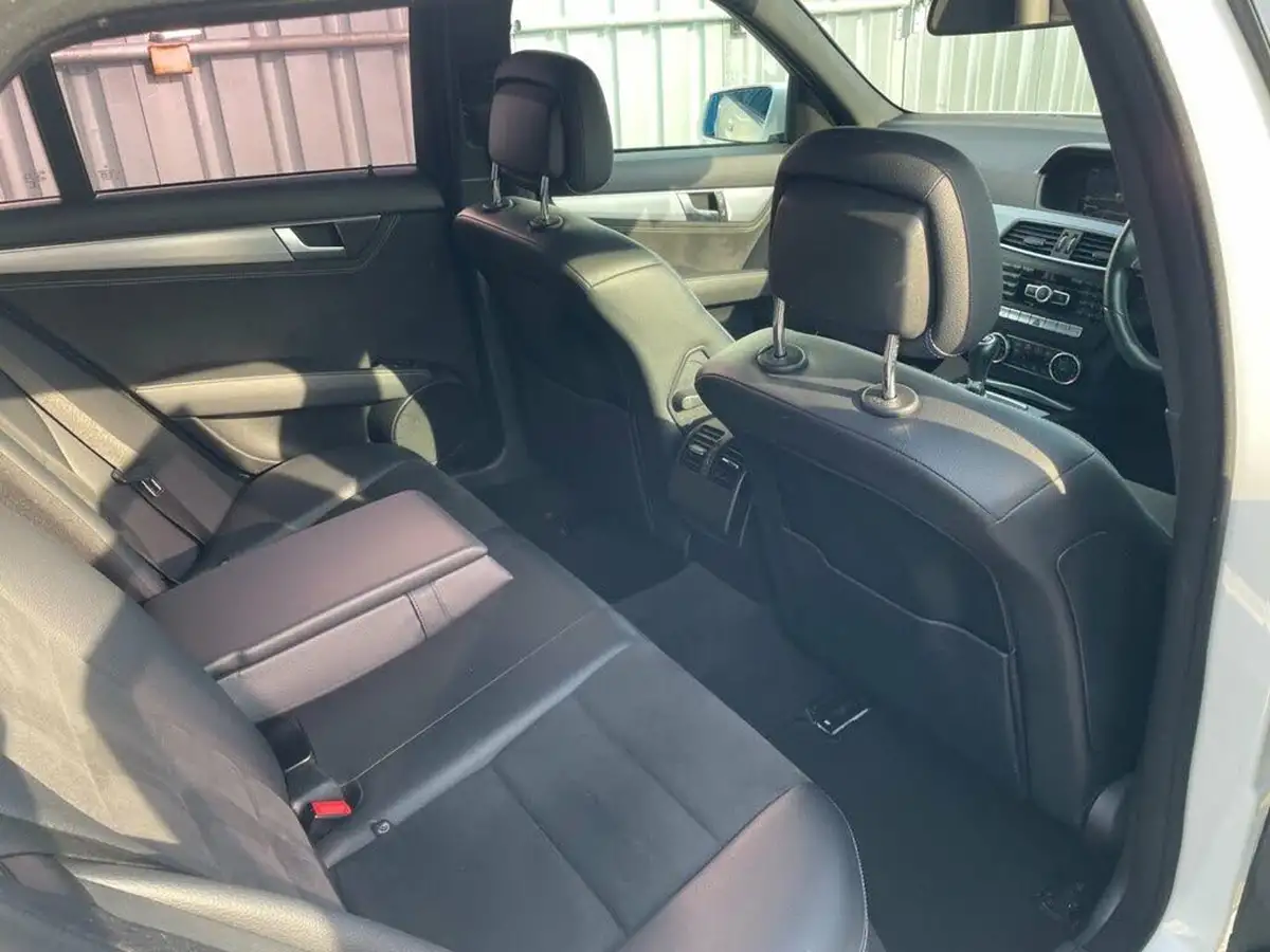 2014-mercedes-benz-c-class-21cdi-c220-cdi-amg-sport-edition-premium-plus-cdi-estate-5d-big-20