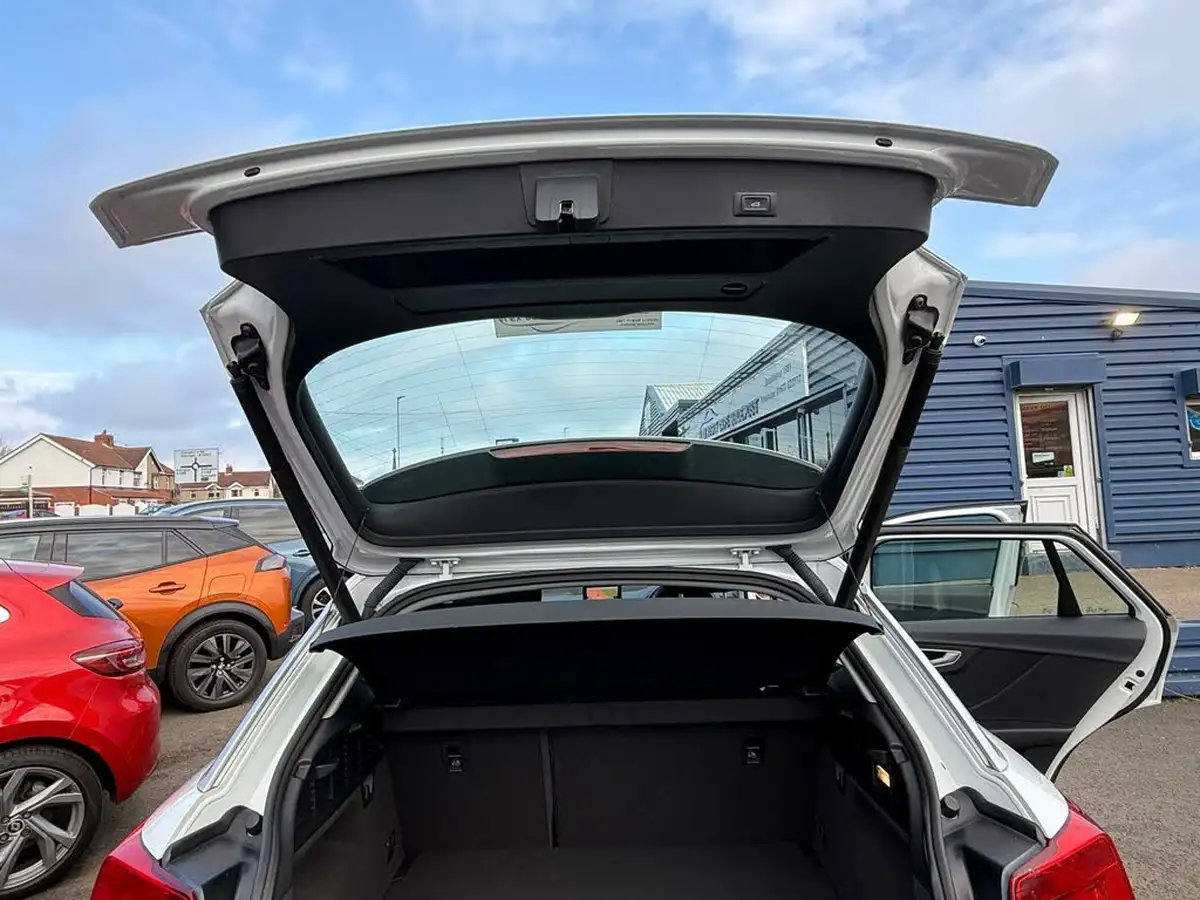 2019-audi-q2-16-30-tdi-sport-s-tronic-big-8