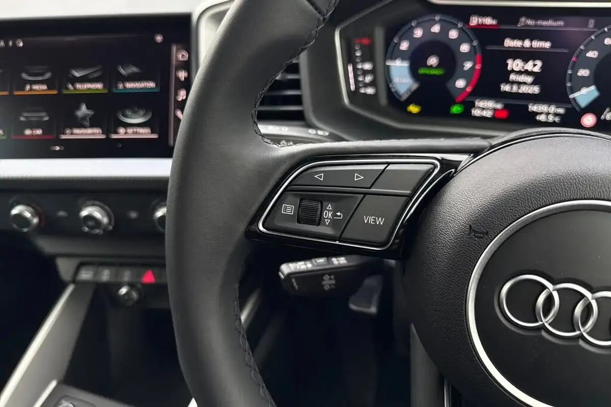 2025-audi-a1-10-30-tfsi-sport-big-41