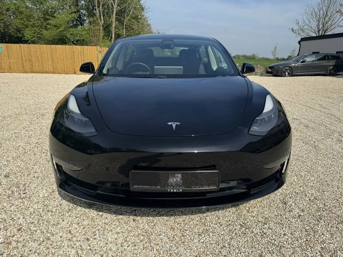 2021-tesla-model-3-e-long-range-awd-big-1
