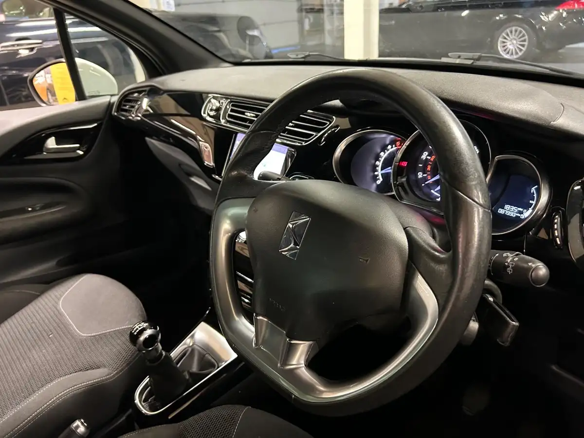 2015-ds-ds-3-16bluehdi-dstyle-nav-big-17