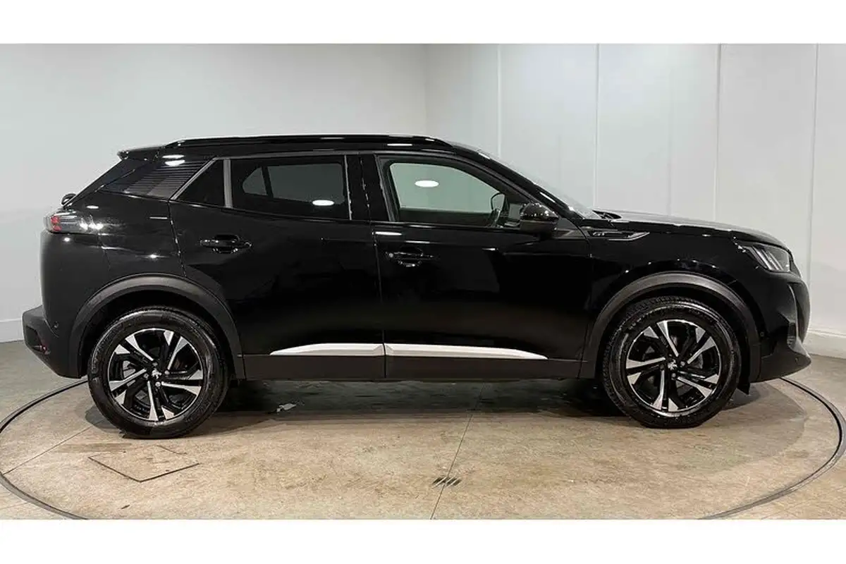 2021-peugeot-2008-suv-15-bluehdi-gt-big-3