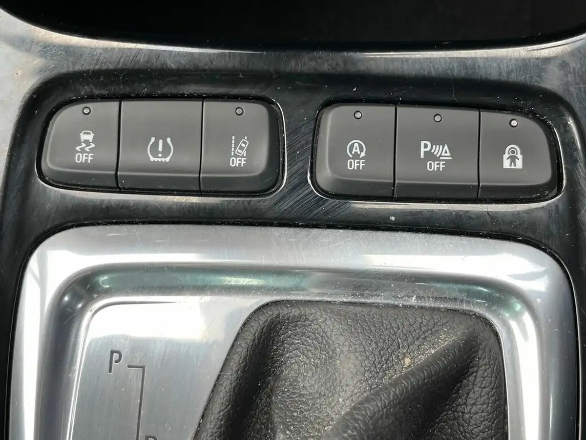 2020-vauxhall-crossland-x-12-elite-nav-130ps-turbo-auto-big-21