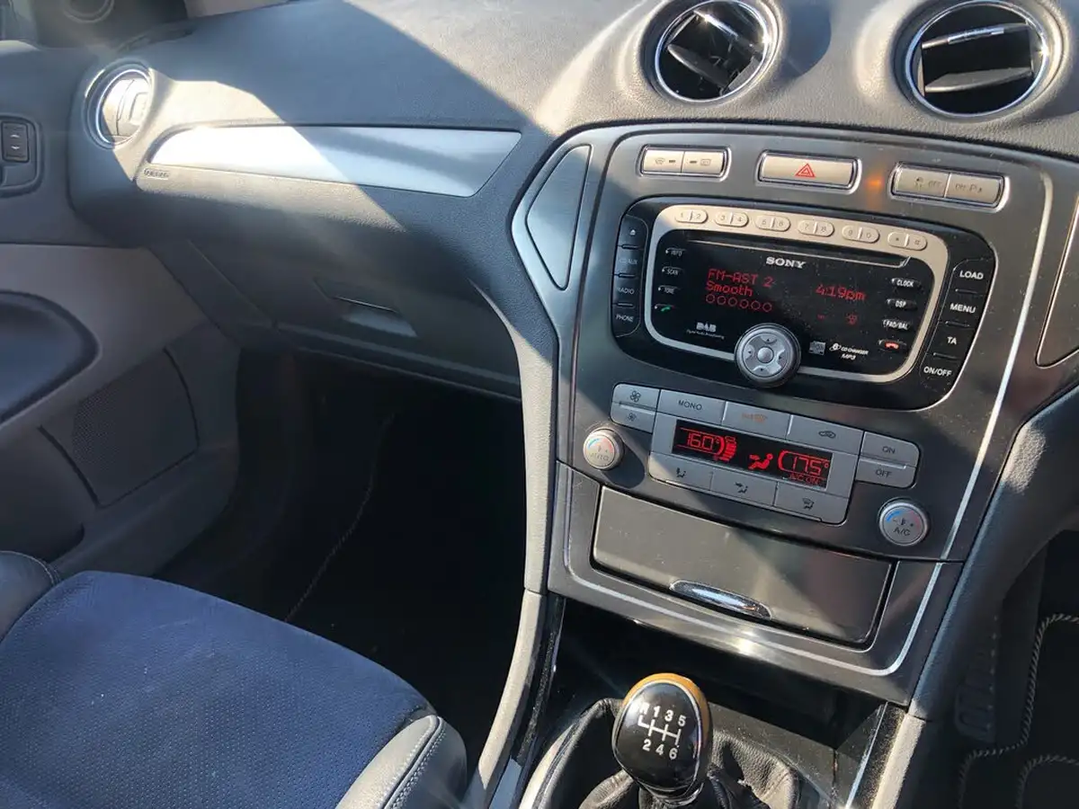 2008-ford-mondeo-18td-titanium-125-hatchback-5d-6sp-big-9