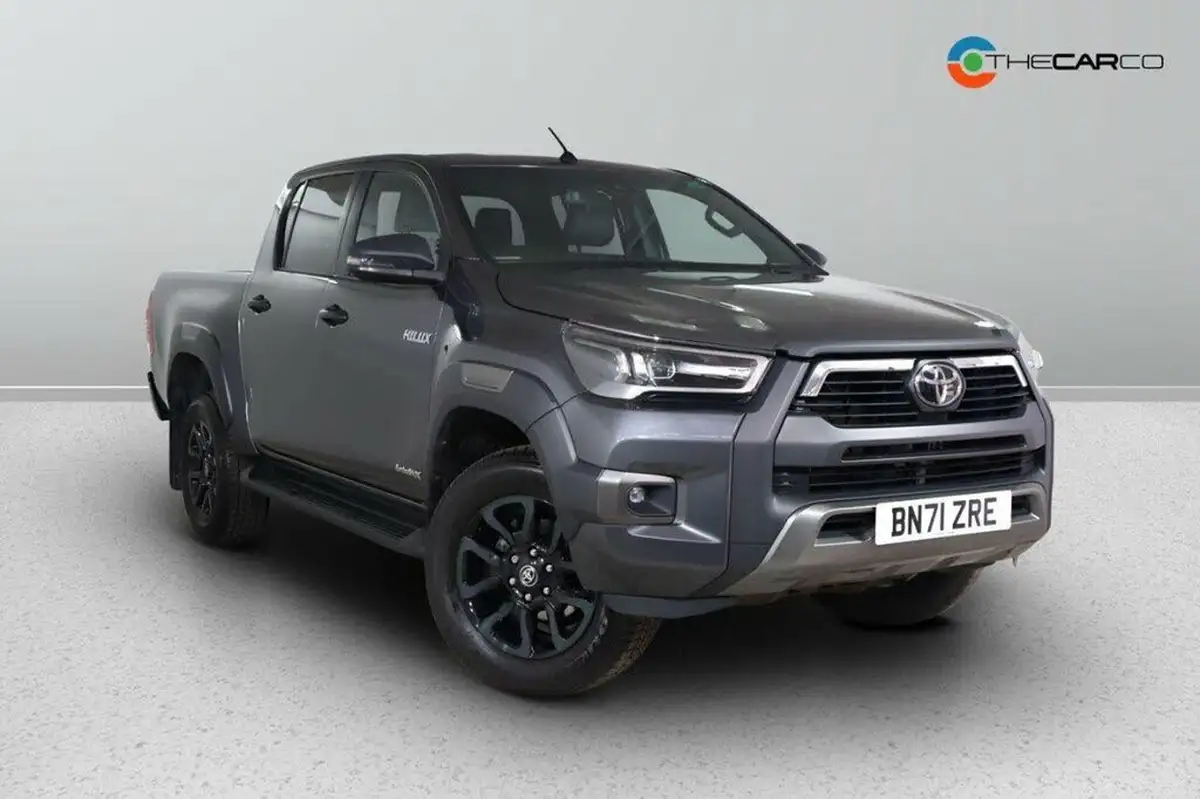 2021-toyota-hi-lux-28d-4d-invincible-x-at35-204hpeu6dt-e-big-0
