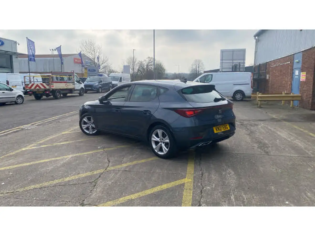 2021-seat-leon-15-tsi-evo-fr-150ps-hatchback-big-44