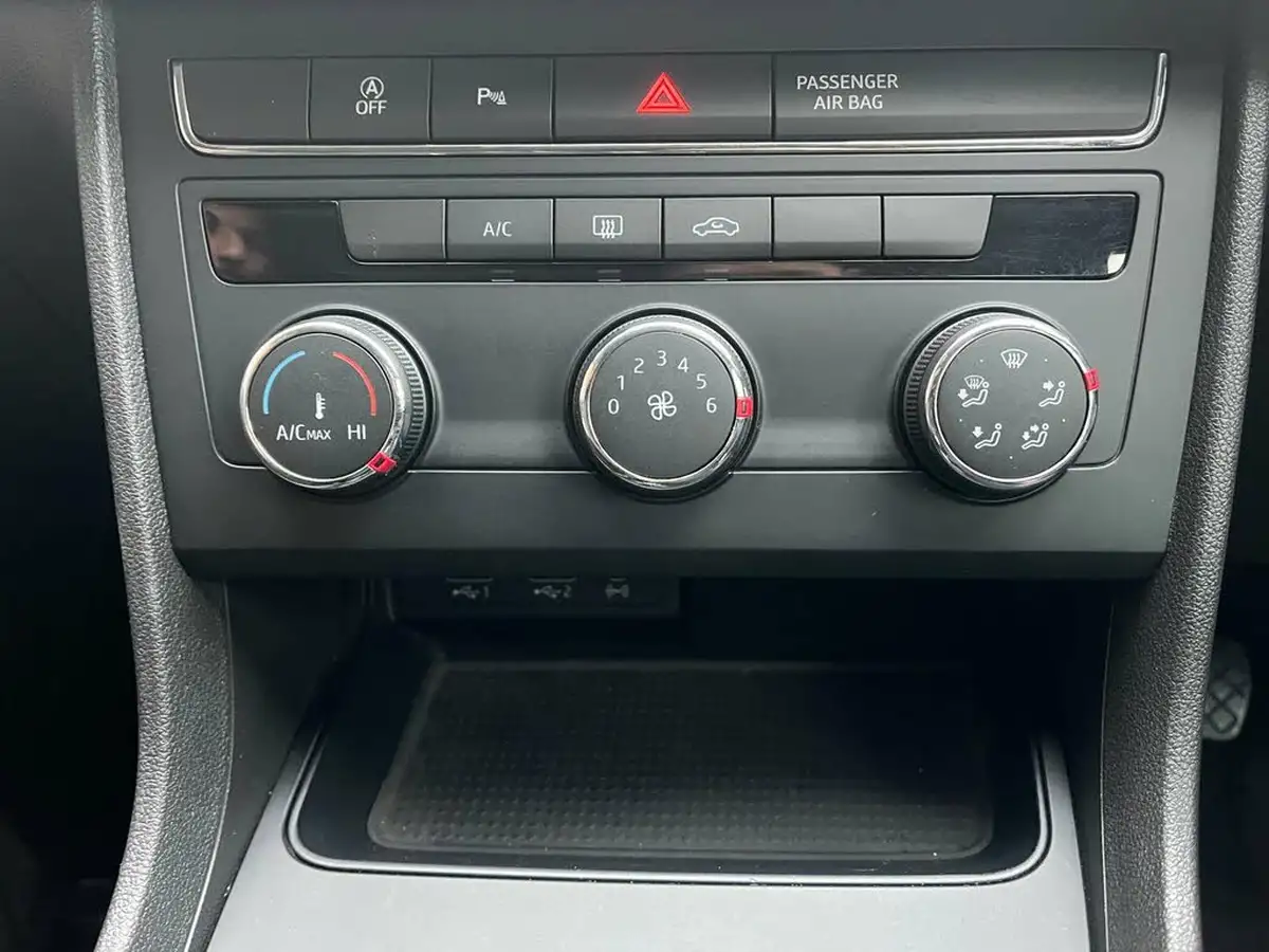 2019-seat-leon-10-tsi-se-dynamic-estate-big-37
