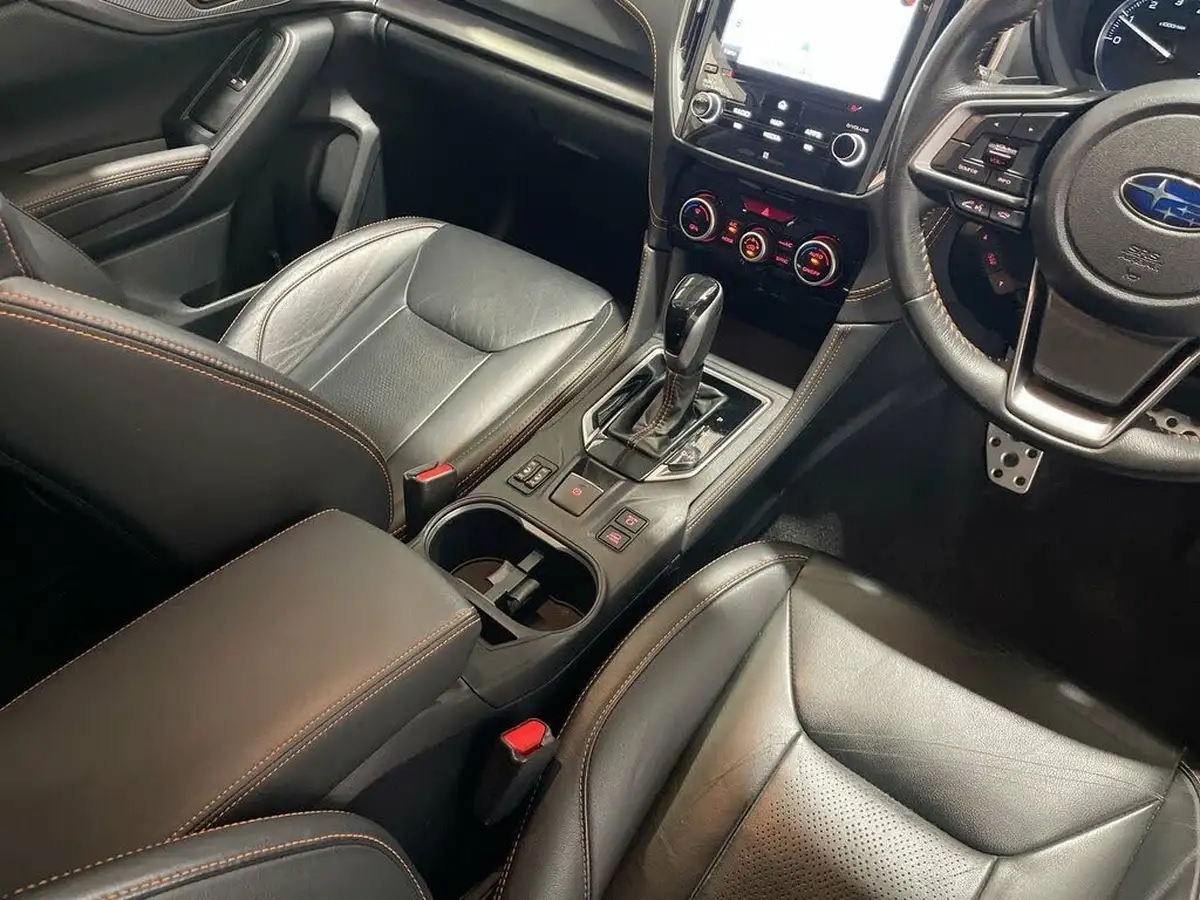 2022-subaru-xv-20i-e-boxer-se-premium-big-13