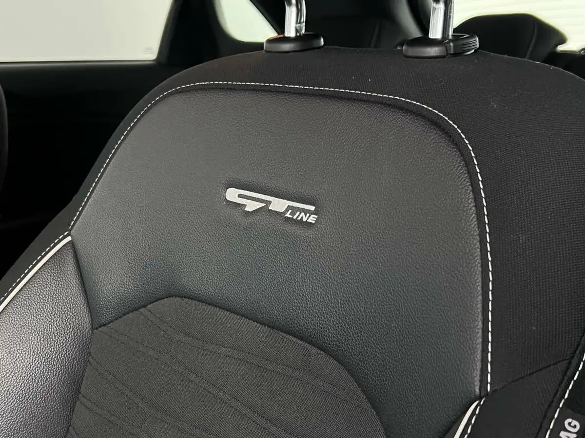 2022-kia-ceed-15-t-gdi-gt-line-big-15
