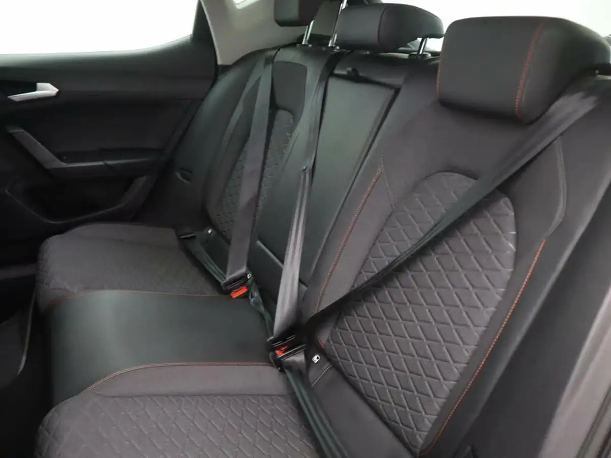 2021-seat-leon-15-tsi-evo-fr-130ps-hatchback-big-9