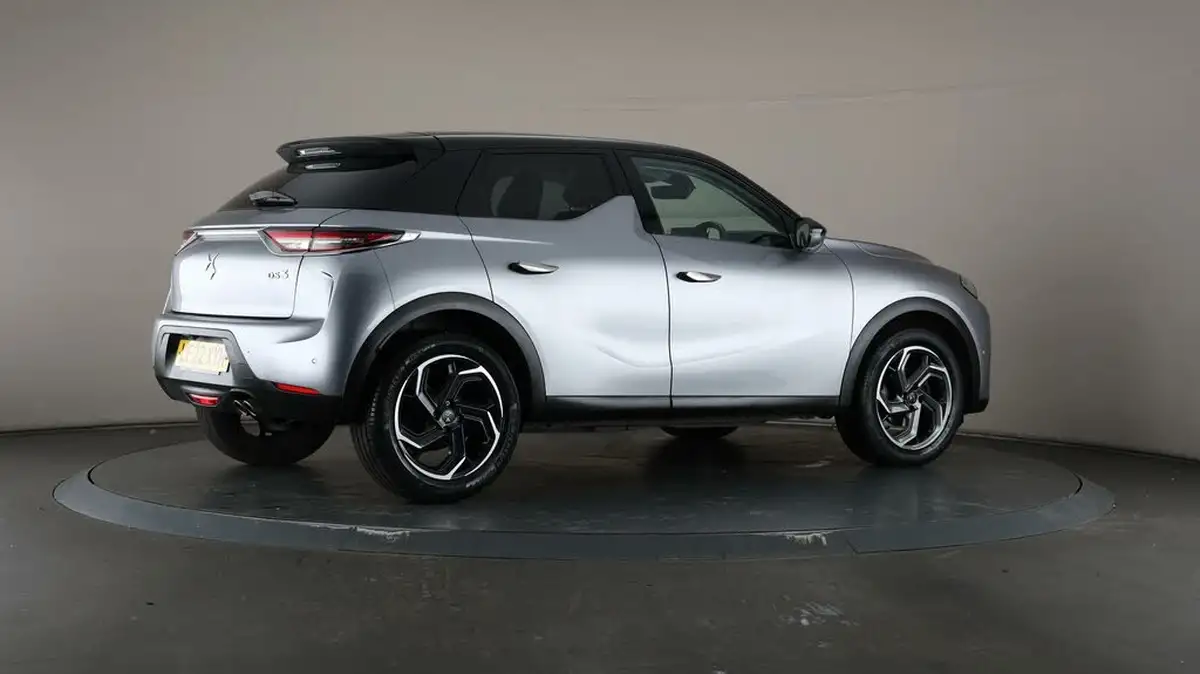 2022-ds-ds-3-crossback-12-puretech-rivoli-130ps-big-58