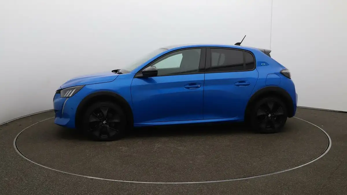 2021-peugeot-208-e-gt-50kwh-big-58