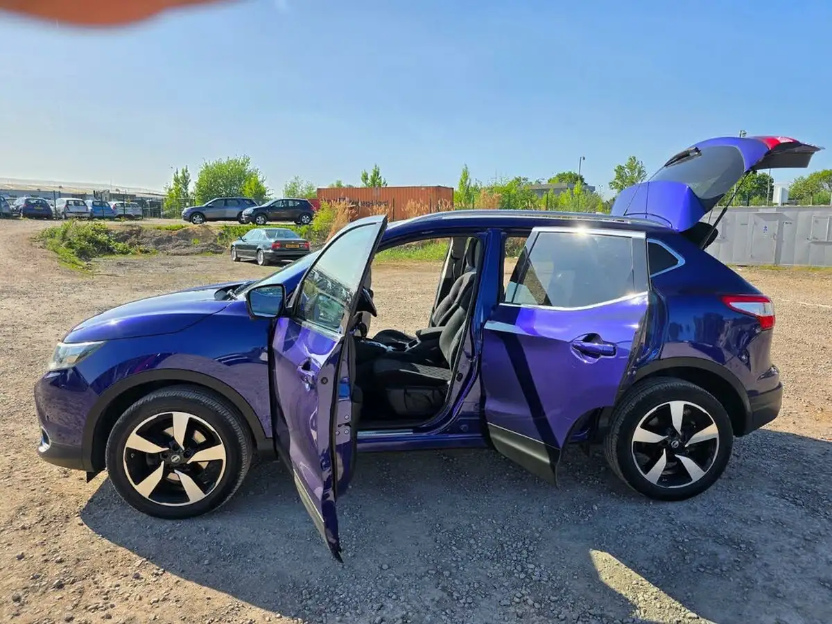 2016-nissan-qashqai-12-dig-t-n-connecta-xtronic-cvt-big-15
