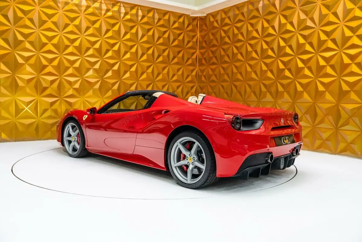 2017-ferrari-488-39-488-spider-big-28