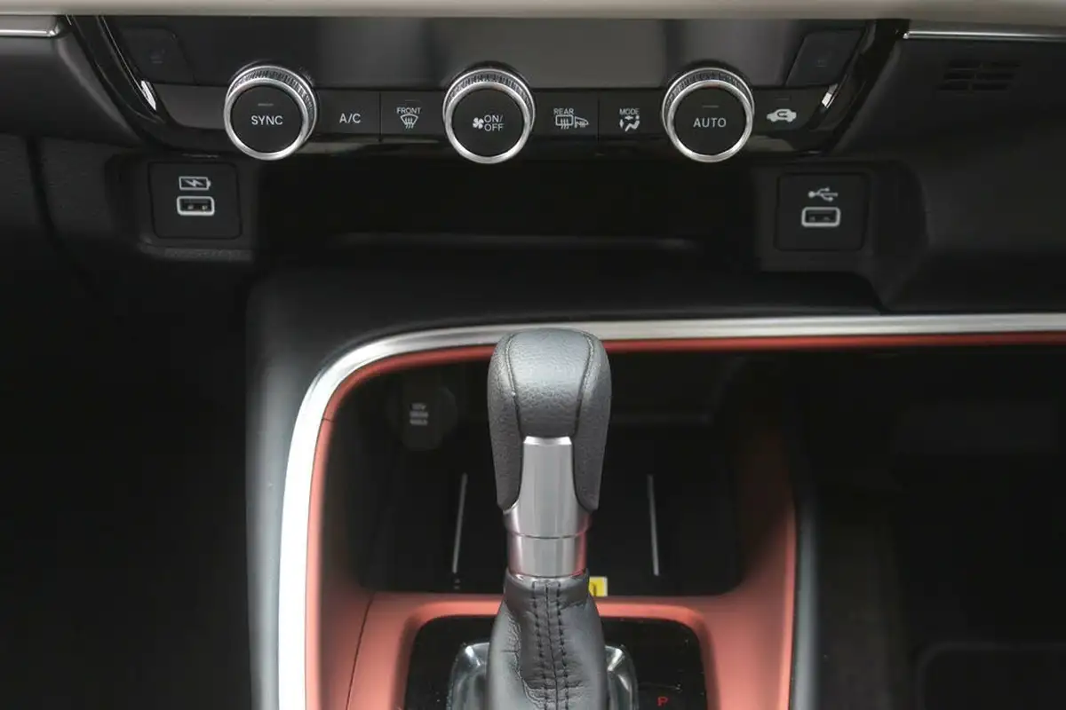 2022-honda-hr-v-15-i-mmd-advance-style-big-23