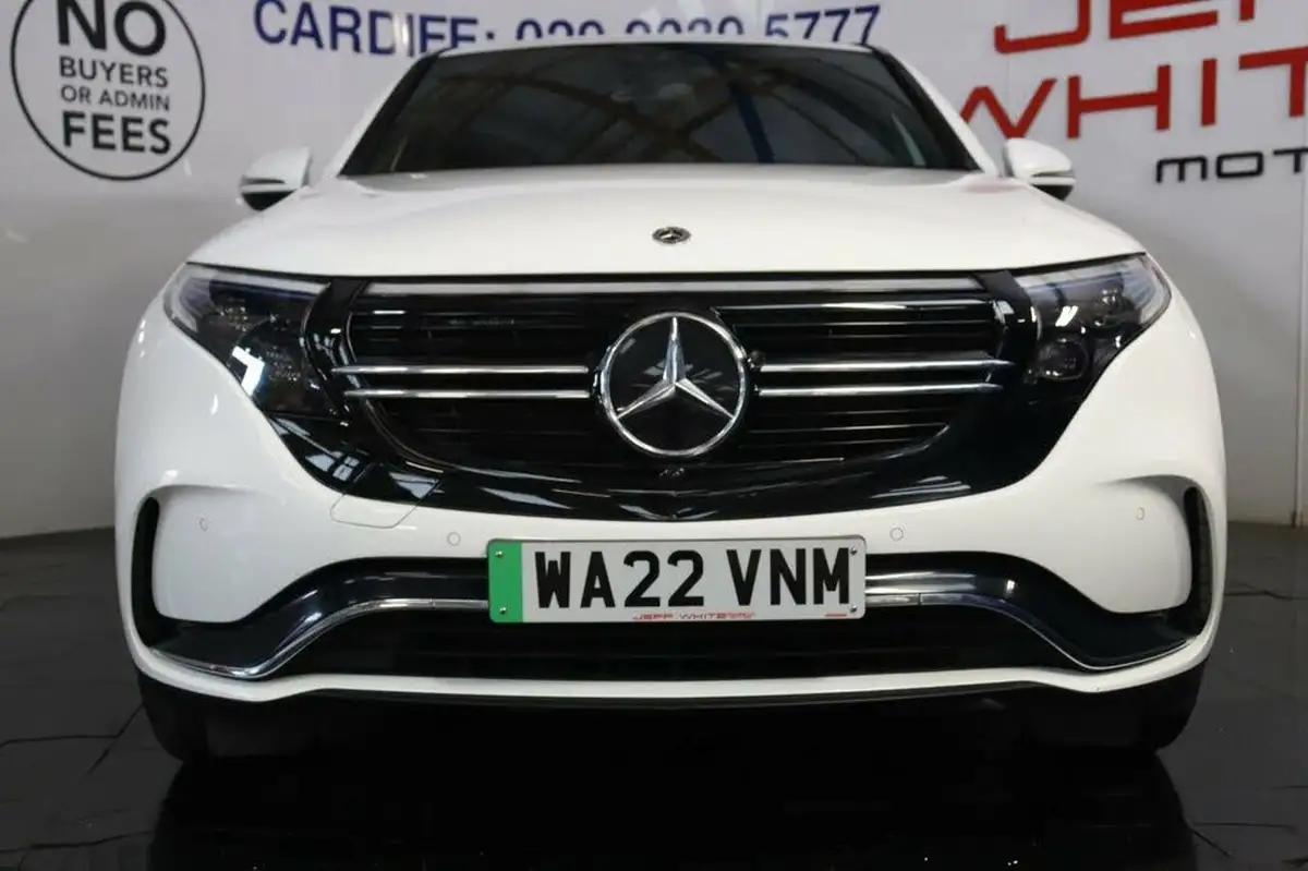 2022-mercedes-benz-eqc-e-eqc-400-amg-line-big-11