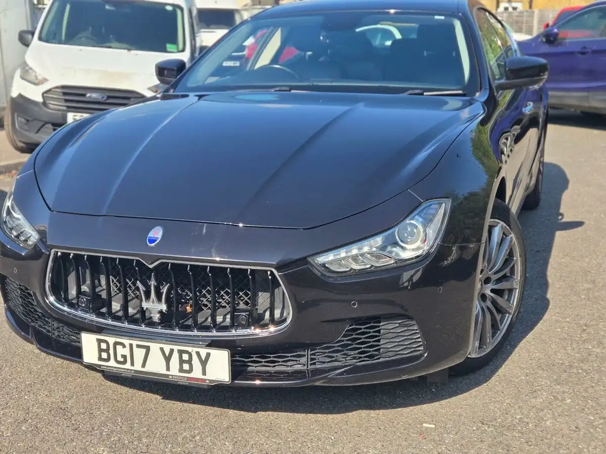 2017-maserati-ghibli-30td-big-6
