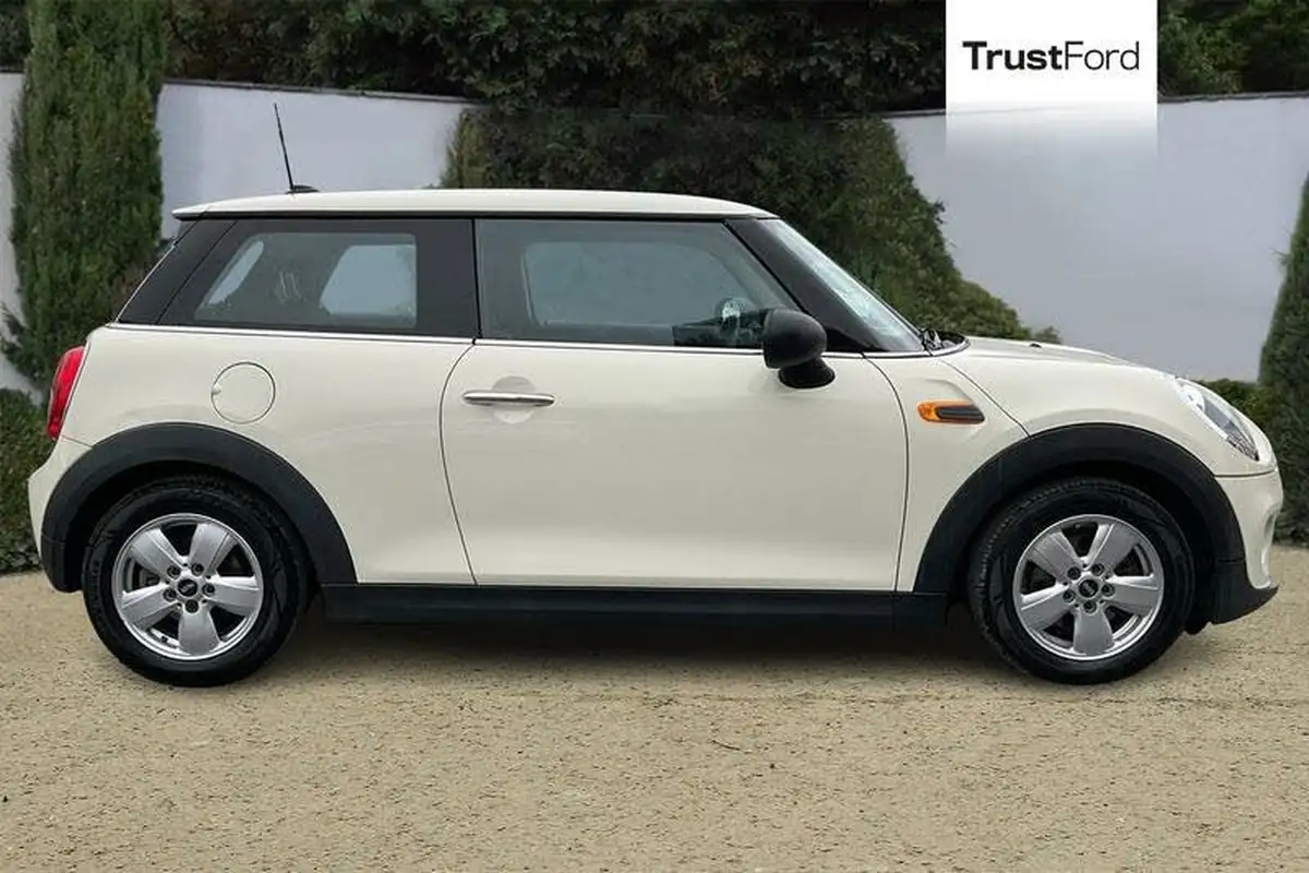 2016-mini-cooper-15td-one-d-3d-big-2