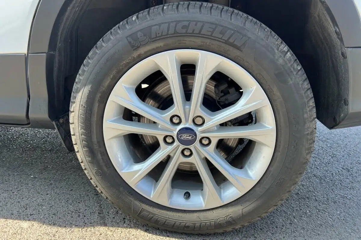 2018-ford-kuga-15t-titanium-182ps-awd-auto-big-26