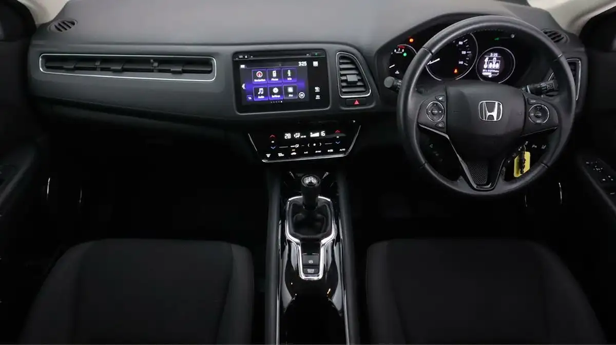 2020-honda-hr-v-15-i-vtec-se-big-12
