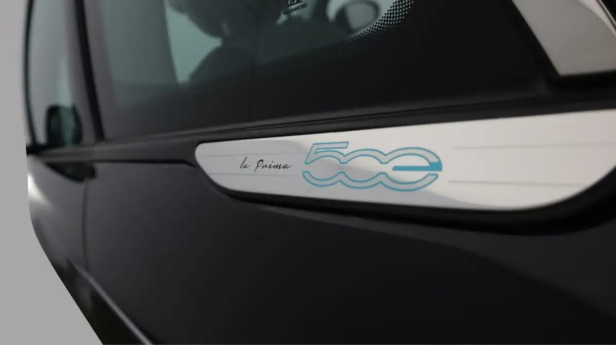 2021-fiat-500-e-la-prima-big-23
