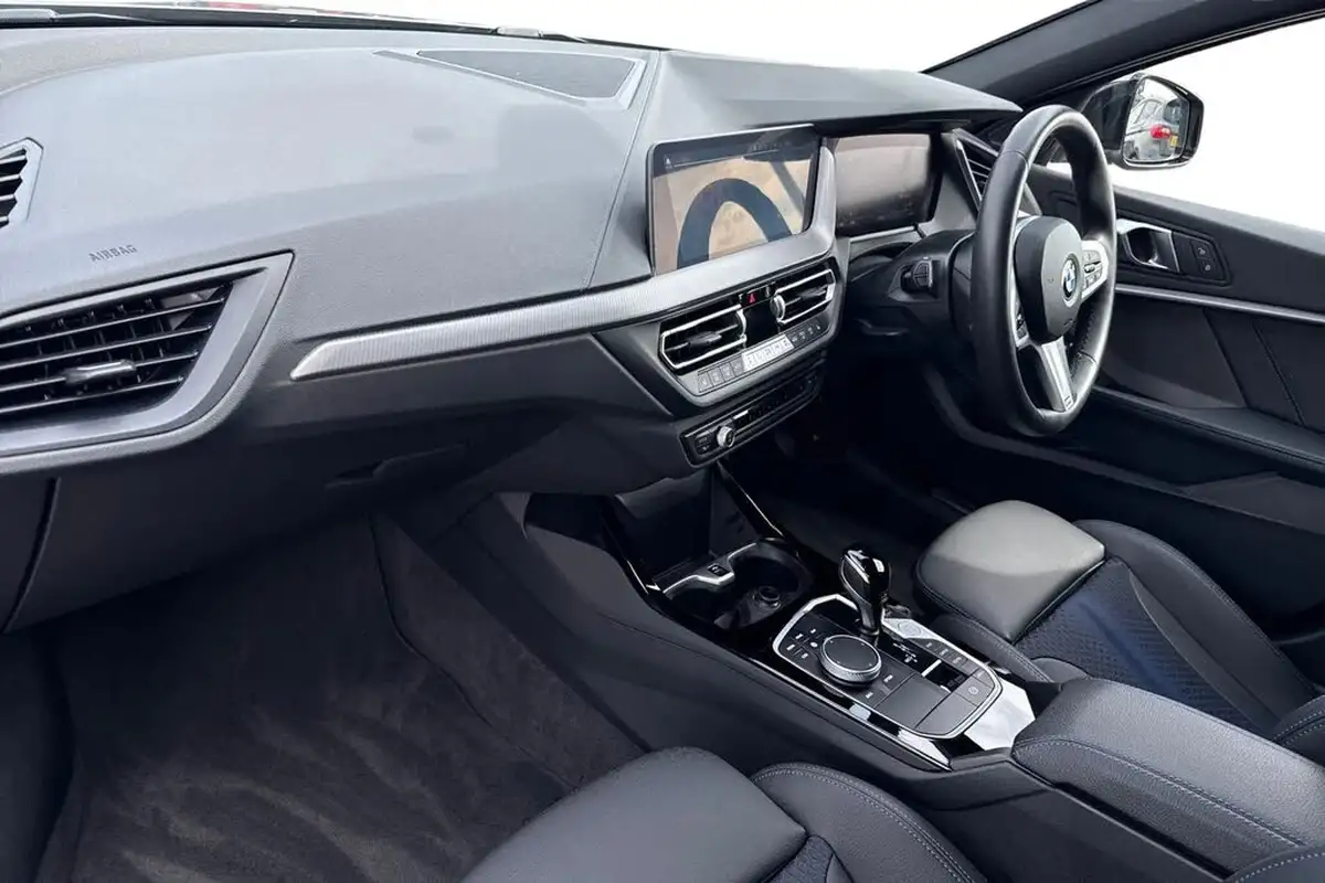 2023-bmw-1-series-15-118i-m-sport-lcp-dct-big-13