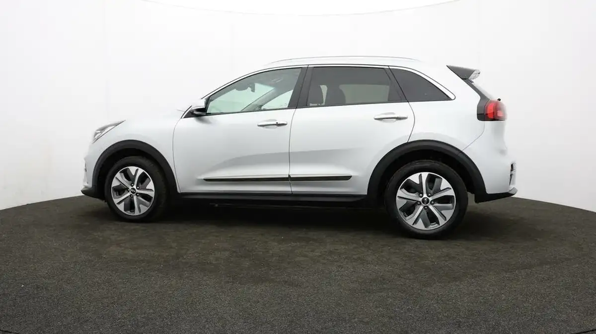 2021-kia-e-niro-ev-4-big-62