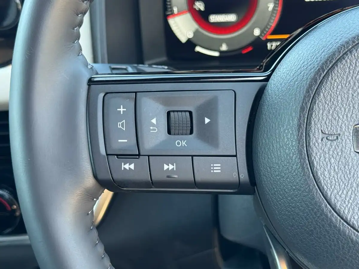 2021-nissan-qashqai-13-dig-t-tekna-140ps-big-26