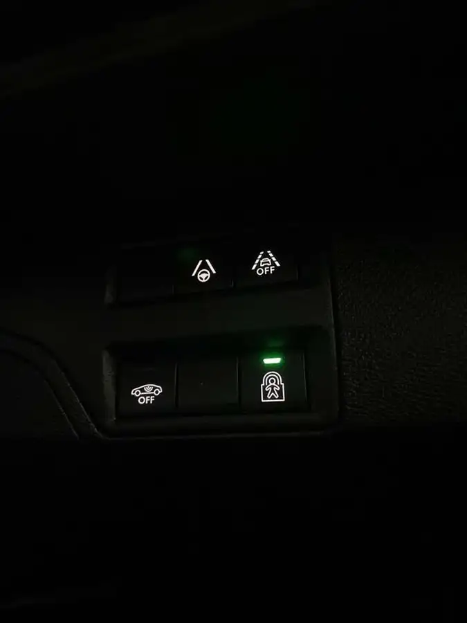 2021-peugeot-5008-suv-12-puretech-gt-eat8-big-18