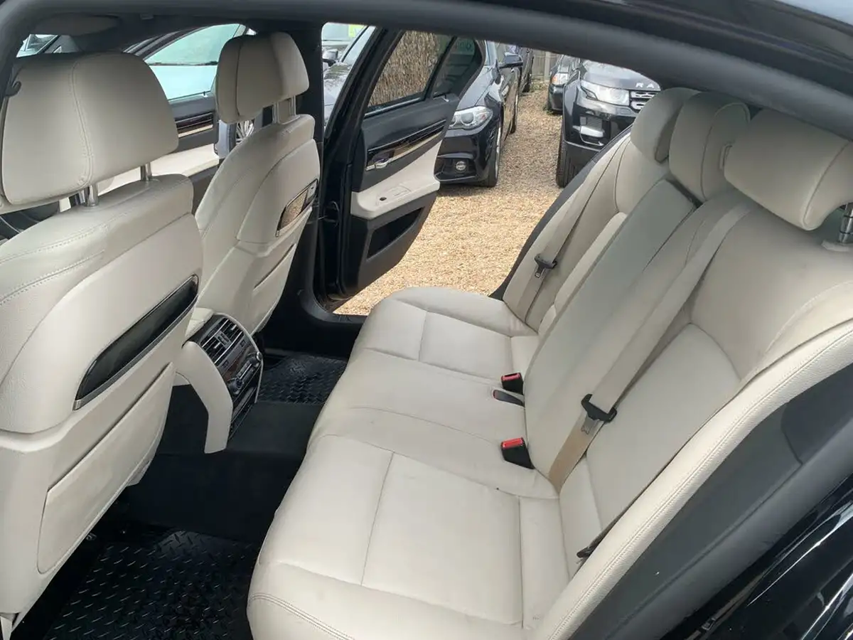 2015-bmw-7-series-30td-730d-m-sport-exclusive-big-45