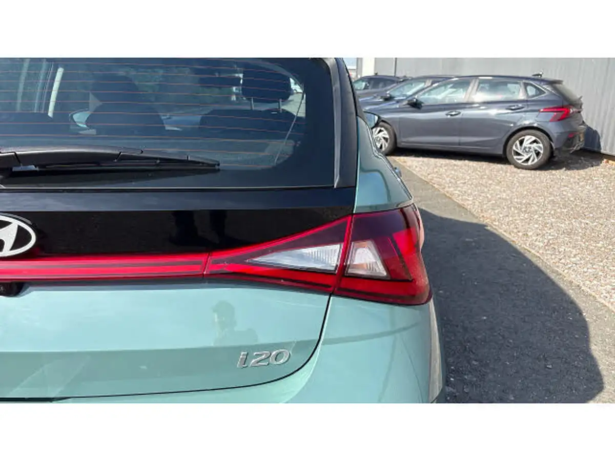 2024-hyundai-i20-10-t-gdi-advance-big-34