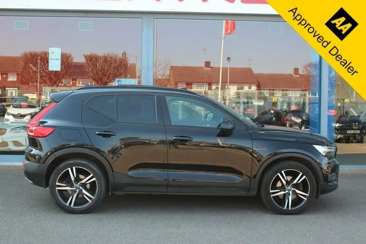 2018-volvo-xc40-20td-d4-first-edition-big-1