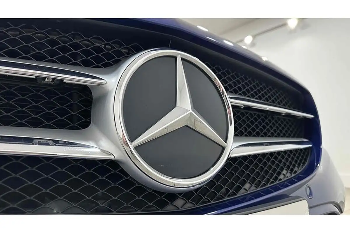 2019-mercedes-benz-c-class-15-c200-sport-premiumss-saloon-4d-big-11