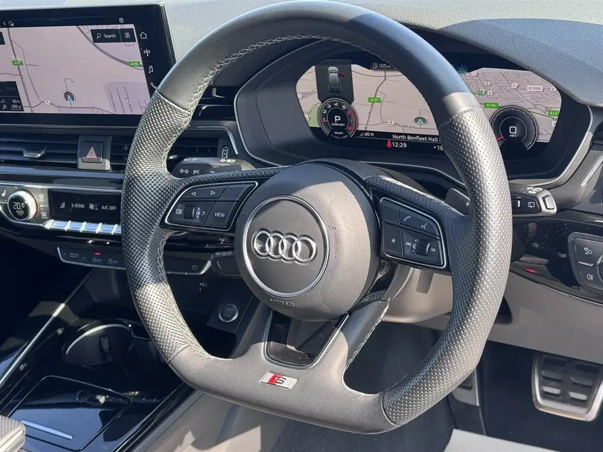 2021-audi-a4-avant-20-35-tfsi-black-edition-s-tronic-big-8