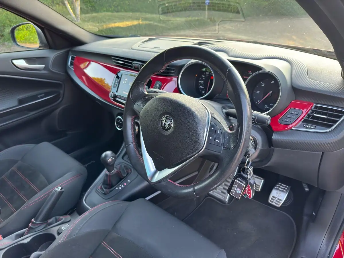 2016-alfa-romeo-giulietta-20jtdm-2-speciale-175bhp-alfa-tct-big-14