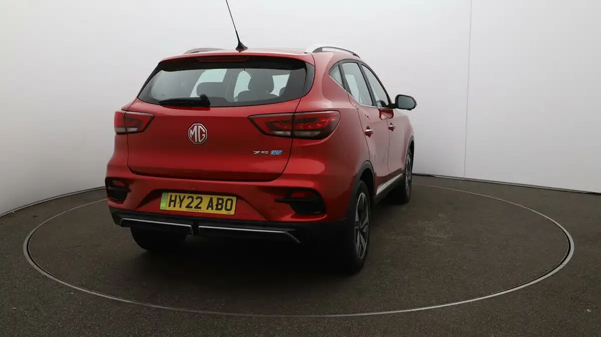 2022-mg-zs-suv-e-trophy-ev-176ps-big-49