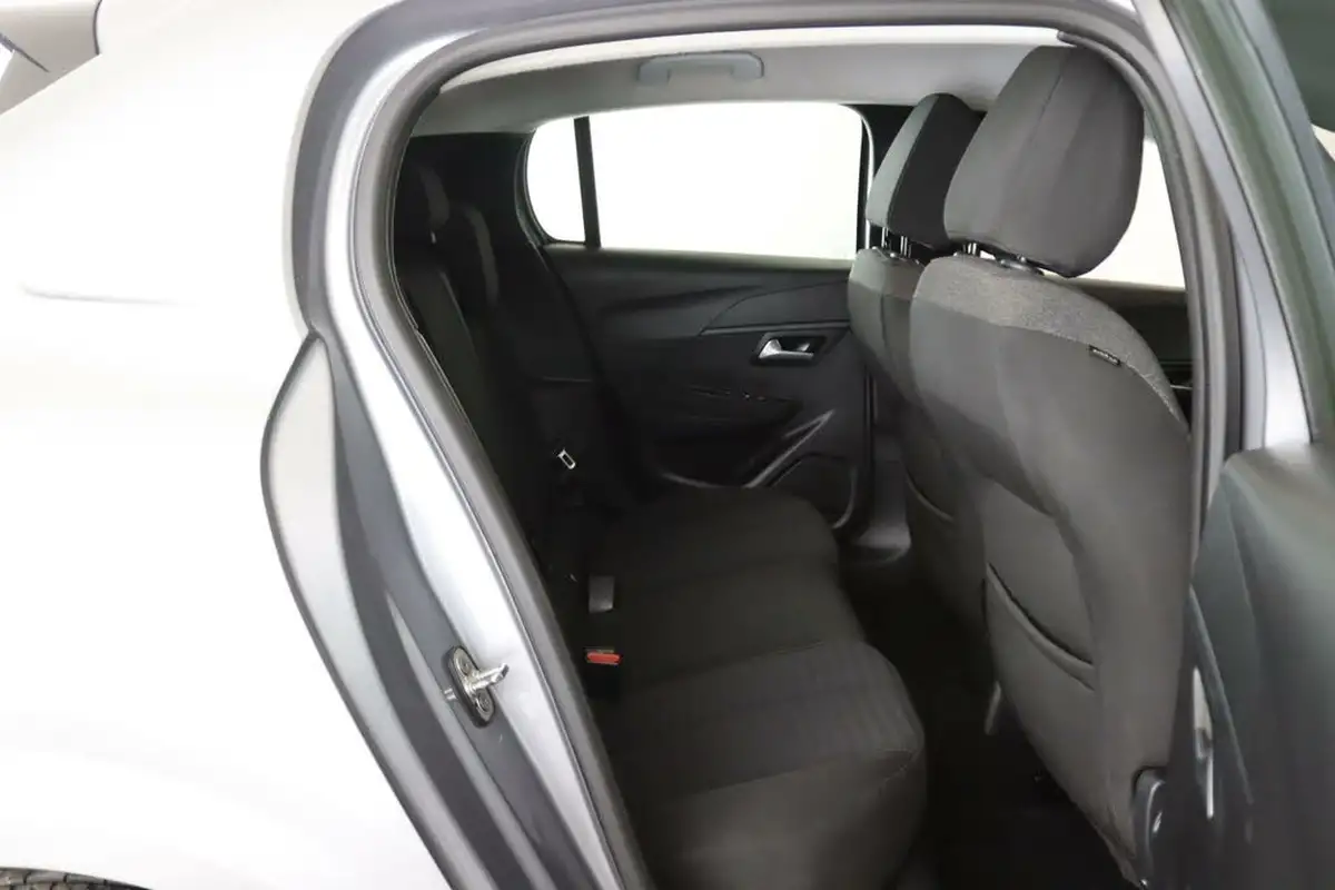 2022-peugeot-208-12-puretech-active-premium-100bhp-big-13